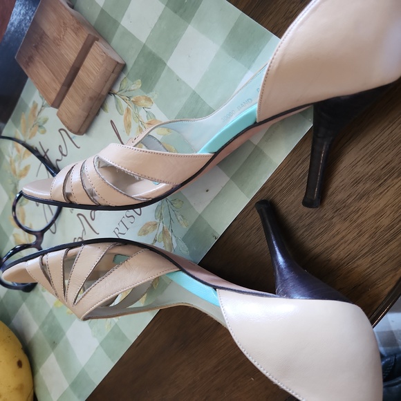 MICHELLE.K  heels size 8 1/2 - Picture 5 of 11